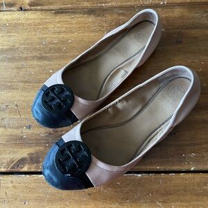 Tory Burch Minnie Cap Toe Ballet Flat Size 8.5 Nude Beige Black